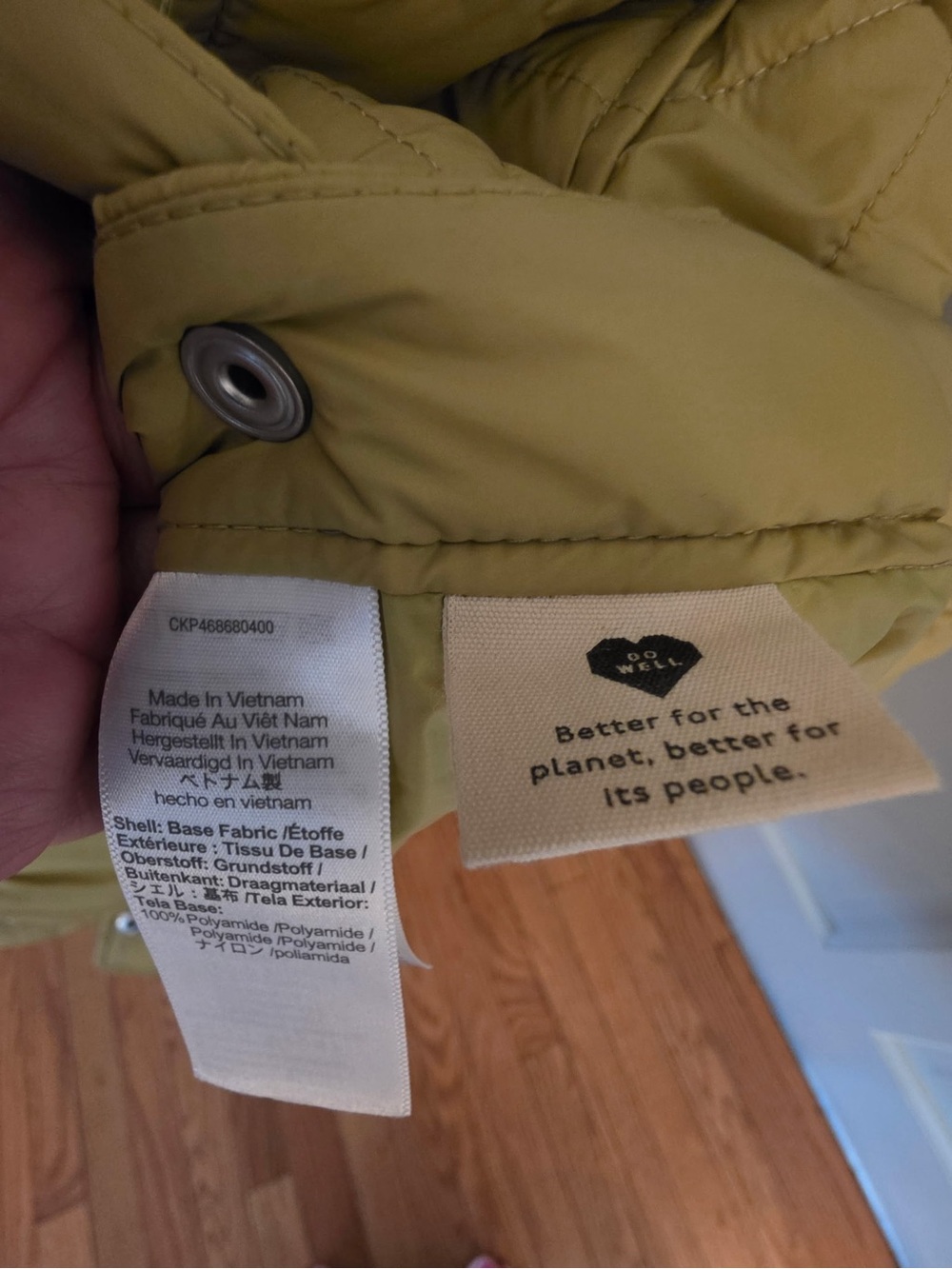 Madewell Quilted Hooded Puffer Rain Coat in Olive - Picture 5 of 6